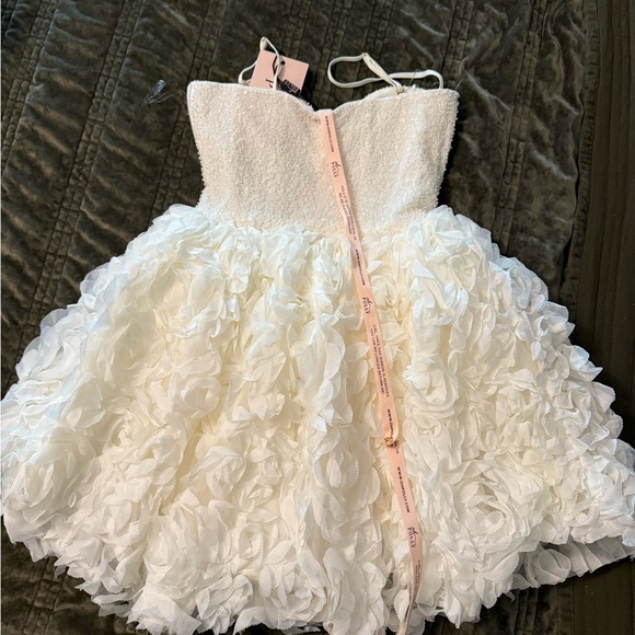 SOLD - Picture 2 of 4